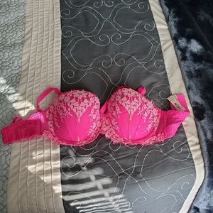 32DDD bra bundle (x3) with vs